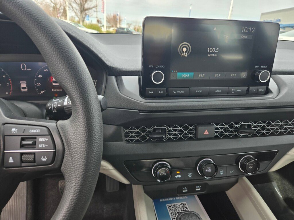 Certified 2023 Honda Accord LX image 14