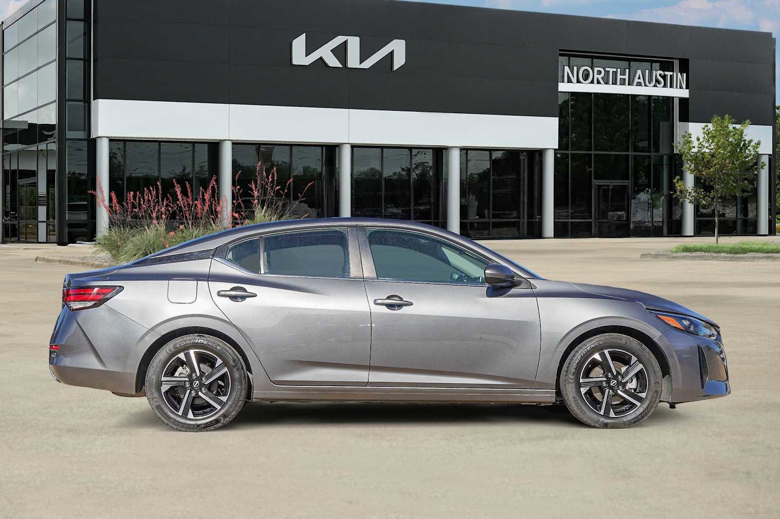 Used 2024 Nissan Sentra SV image 7