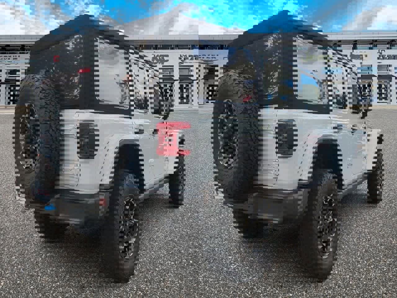 Used 2022 Jeep Wrangler Unlimited Rubicon 4xe w/ Cold Weather Group image 8