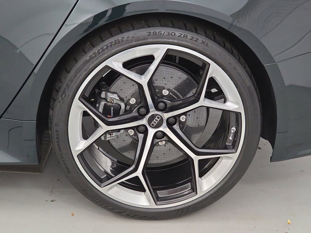 Used 2025 Audi RS 6 performance image 34