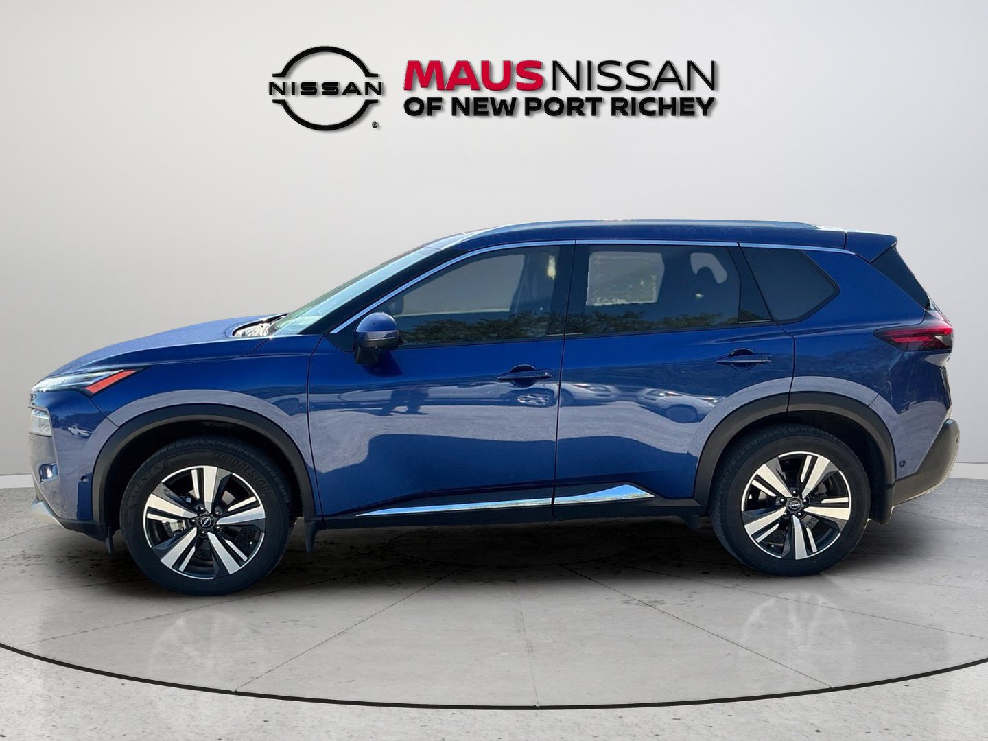 Used 2023 Nissan Rogue Platinum w/ Platinum Premium Package FWD image 5