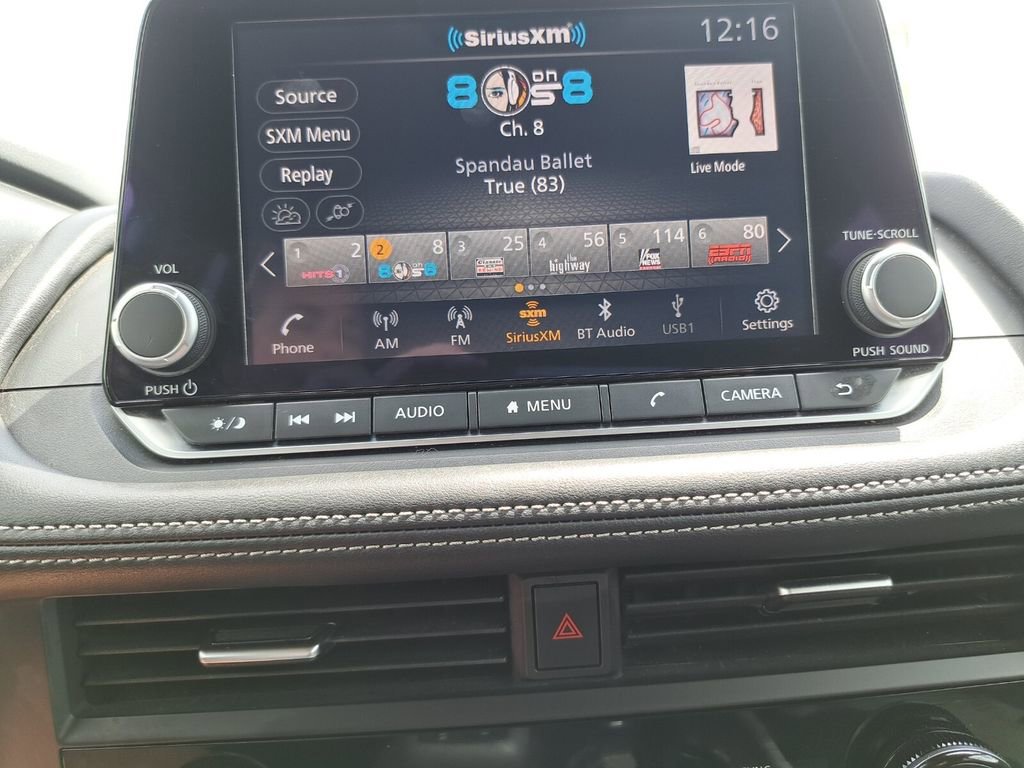 Used 2025 Nissan Rogue SV image 10