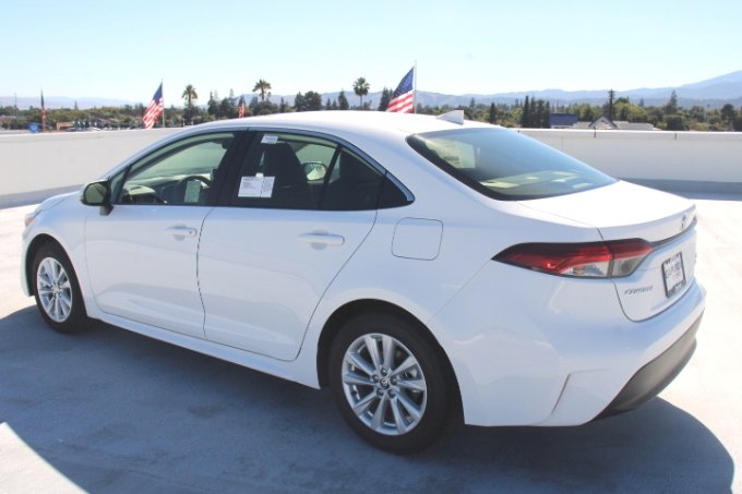 New 2026 Toyota Corolla XLE image 5