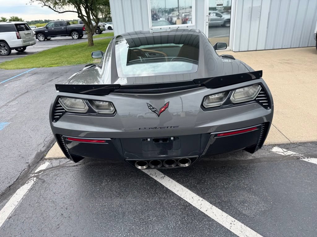Used 2015 Chevrolet Corvette Z06 w/ 3LZ Preferred Equipment Group RWD image 3