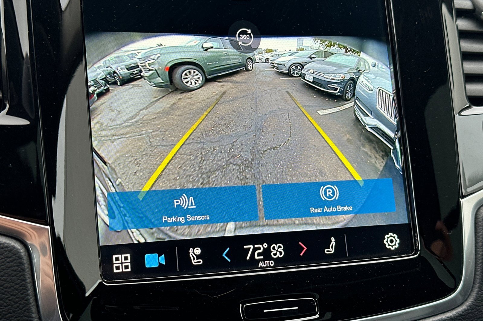 Certified 2023 Volvo XC90 T8 Ultimate image 24