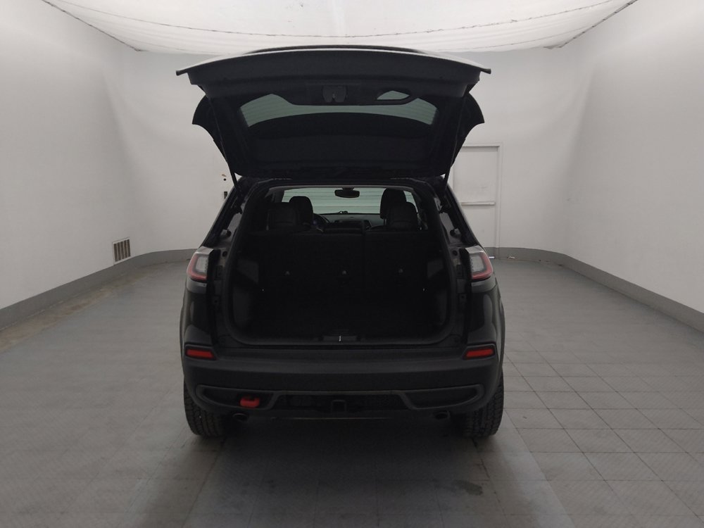 Used 2020 Jeep Cherokee Trailhawk w/ Cold Weather Group image 29