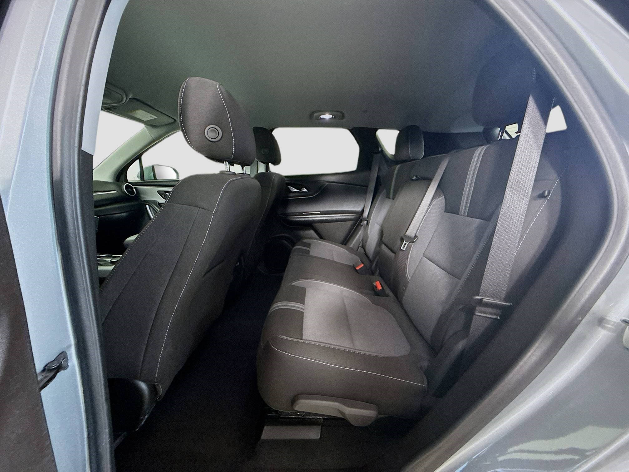 Used 2024 Chevrolet Blazer LT image 23