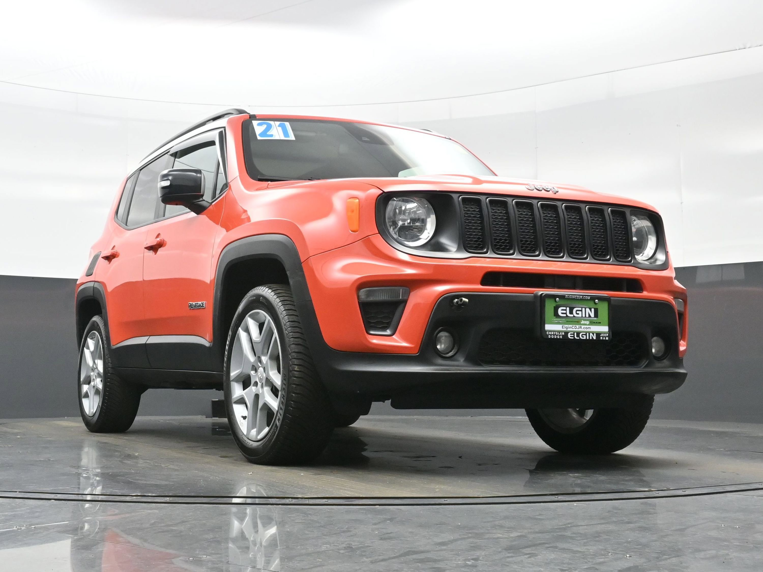Used 2021 Jeep Renegade Latitude AWD/4WD image 30