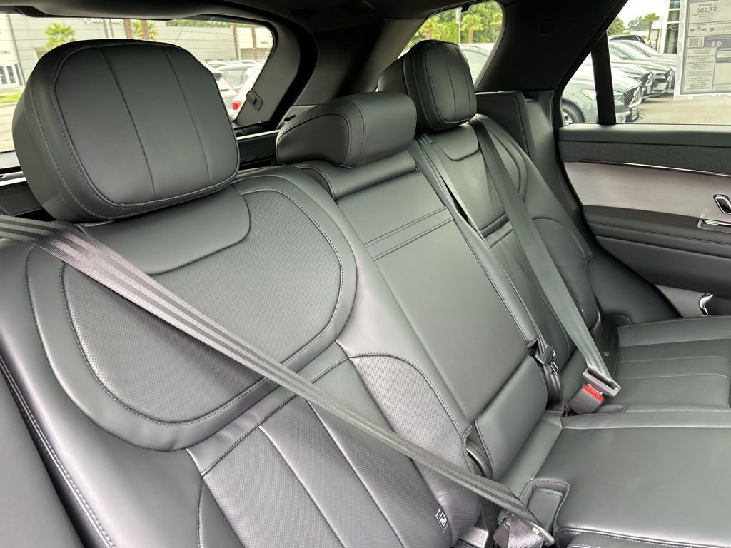 New 2025 Land Rover Range Rover Sport Dynamic SE image 18