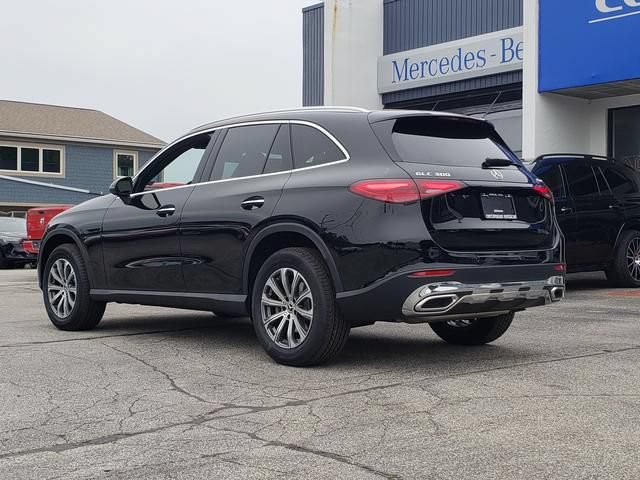 New 2025 Mercedes-Benz GLC 300 4MATIC image 9