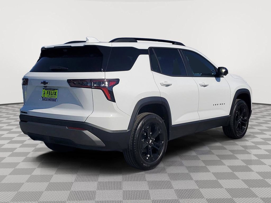 New 2026 Chevrolet Equinox LT w/ Midnight Edition FWD image 4