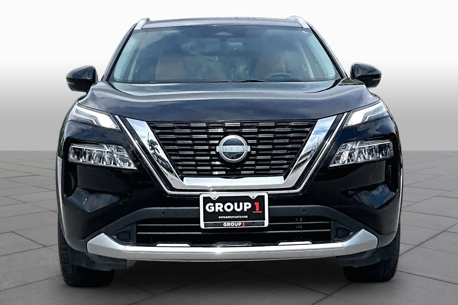 Used 2023 Nissan Rogue Platinum FWD image 4