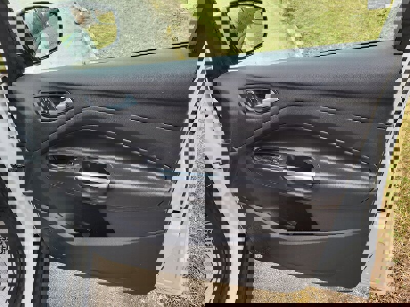 Used 2015 Ford C-MAX SE w/ Interior Protection Package image 28