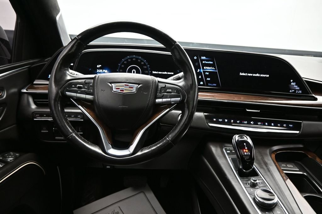 Used 2022 Cadillac Escalade ESV Sport Platinum w/ Heavy-Duty Trailer Package AWD/4WD image 17