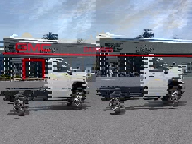 New 2026 GMC Sierra 3500 Pro w/ Convenience Package image 5