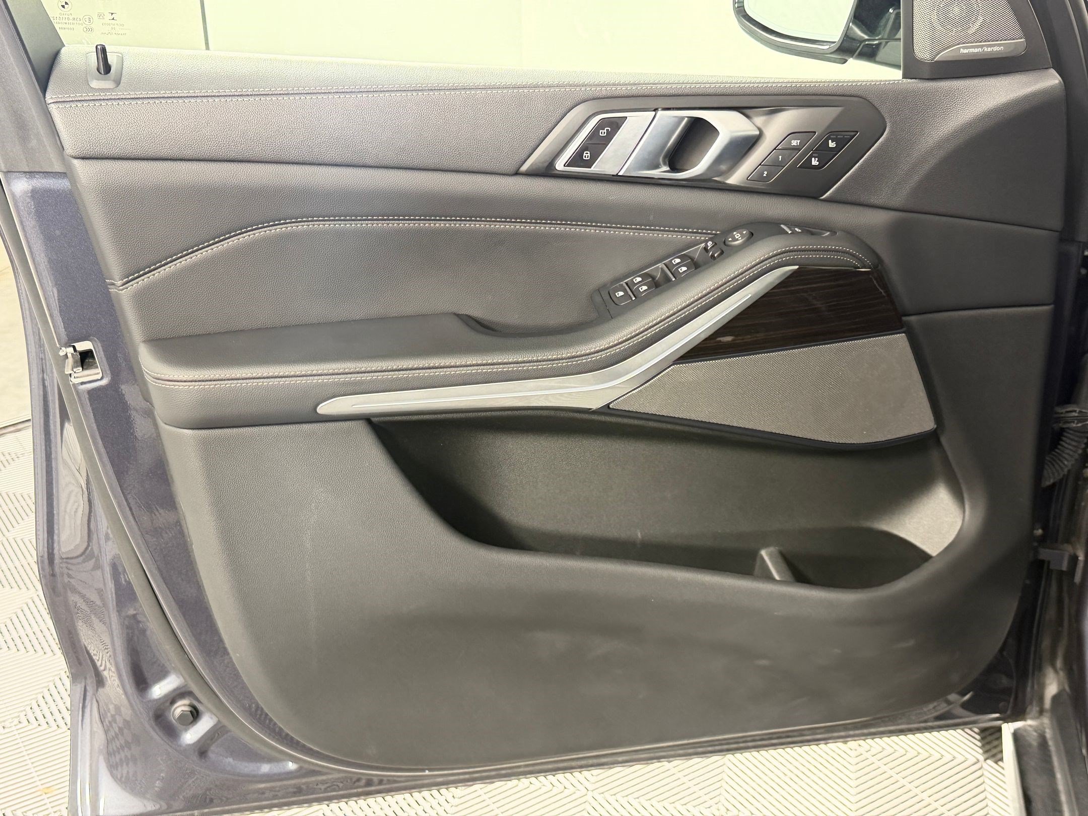 Used 2020 BMW X5 sDrive40i w/ Premium Package RWD image 14