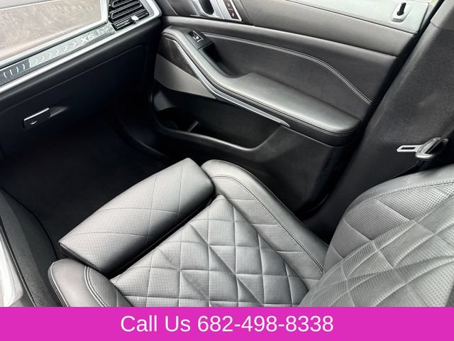 Used 2024 BMW X5 xDrive40i w/ Premium Package AWD/4WD image 16