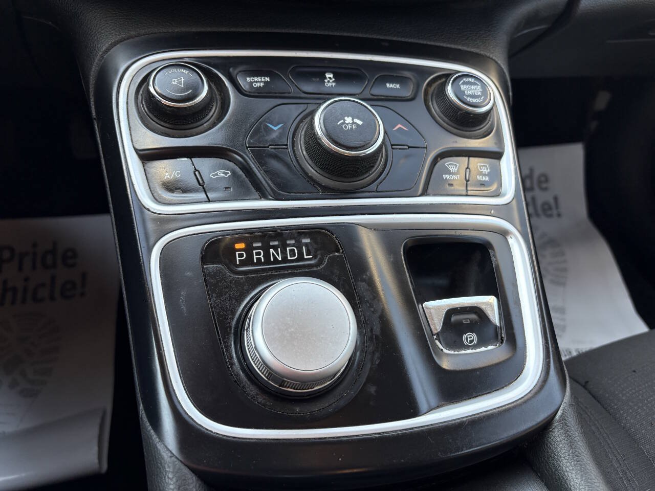 Used 2015 Chrysler 200 Limited FWD image 21