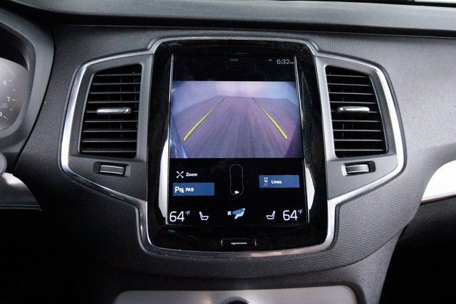 Used 2016 Volvo XC90 T6 Momentum image 16