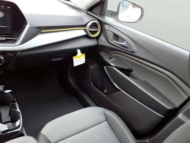 New 2026 Chevrolet Trax LT w/ LT Convenience Package FWD image 14