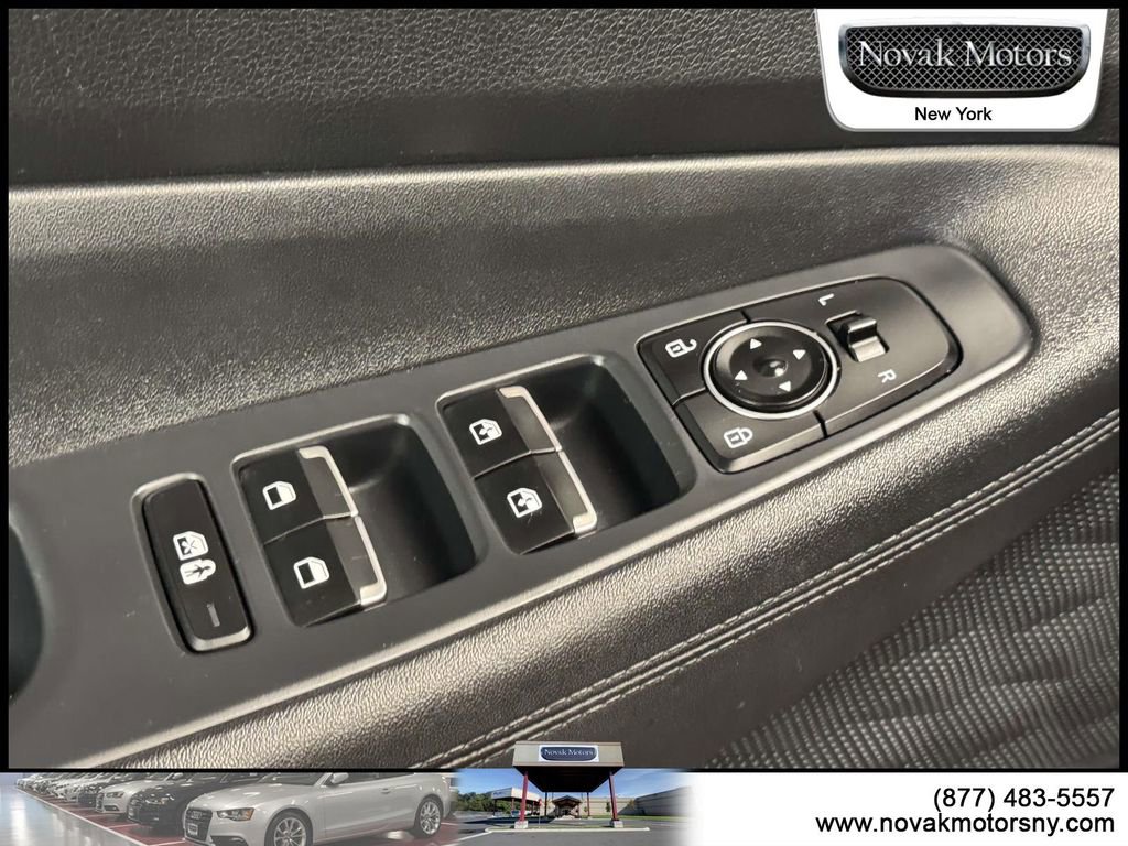 Used 2022 Hyundai Santa Fe XRT image 14