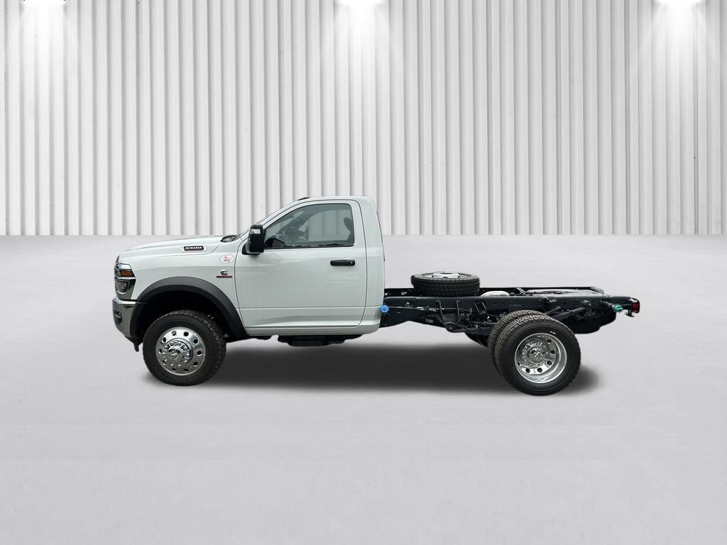 New 2026 RAM 5500 Tradesman w/ Chrome Appearance Group AWD/4WD image 8
