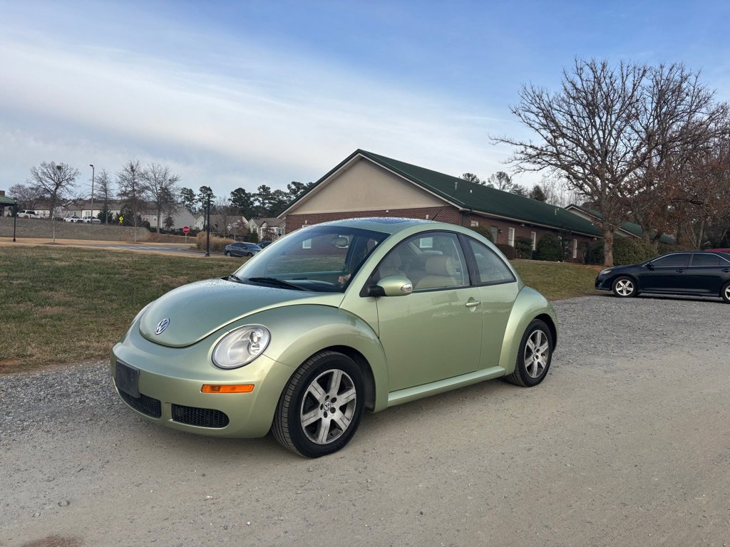 Used 2006 Volkswagen Beetle 2.5L OPTION PACKAGE 1