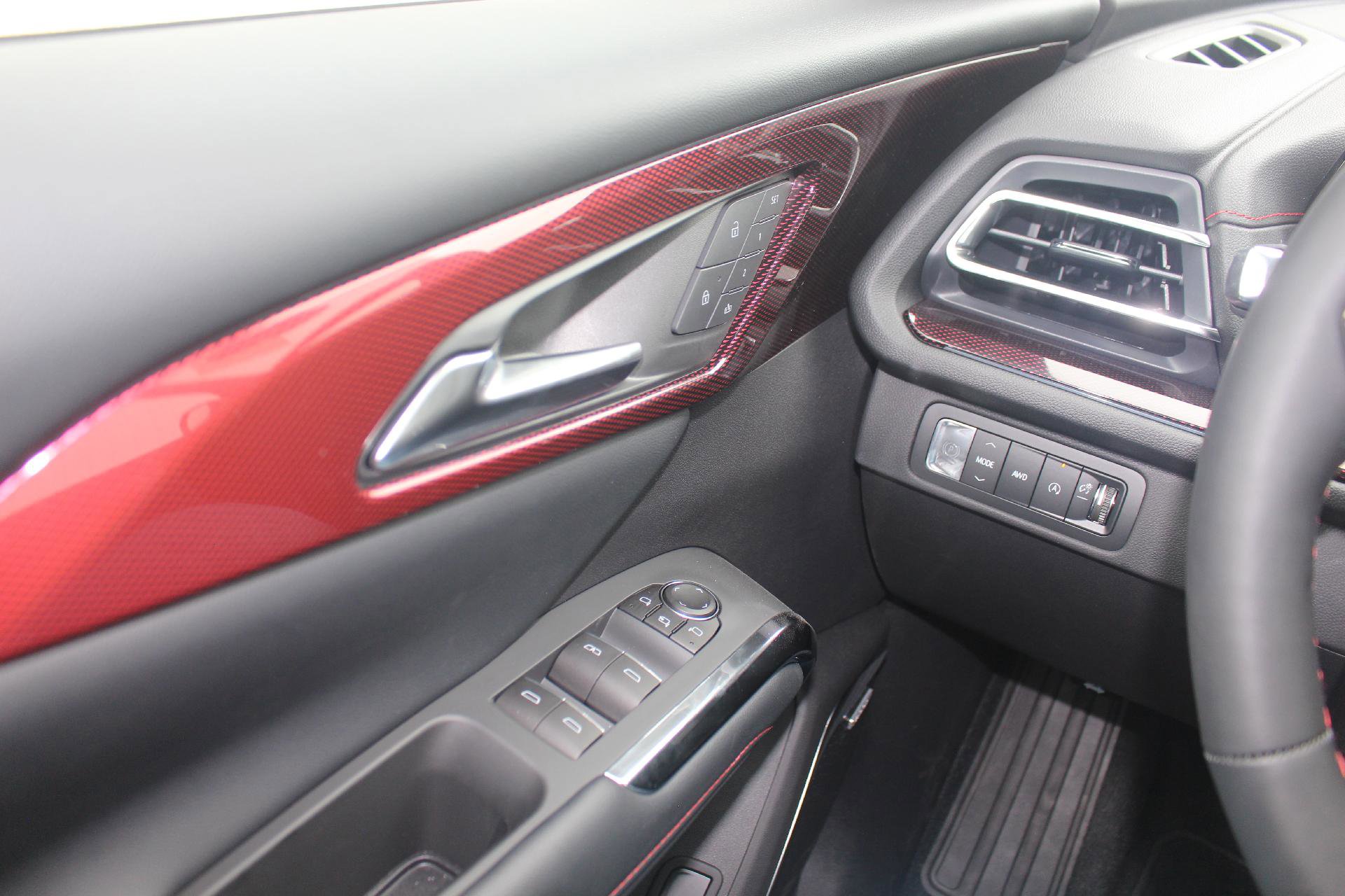 New 2026 Chevrolet Traverse RS image 21