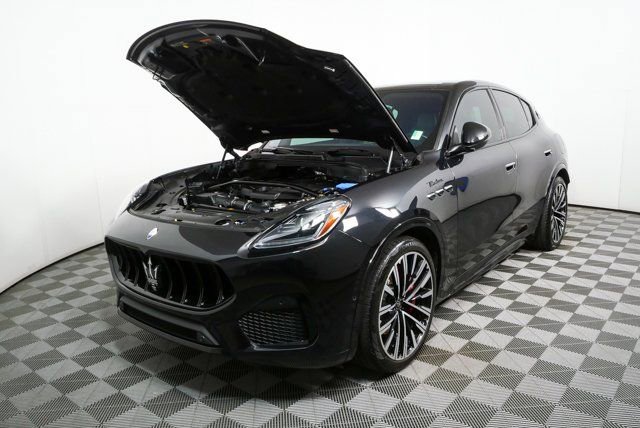 Used 2023 Maserati Grecale Modena AWD/4WD image 37