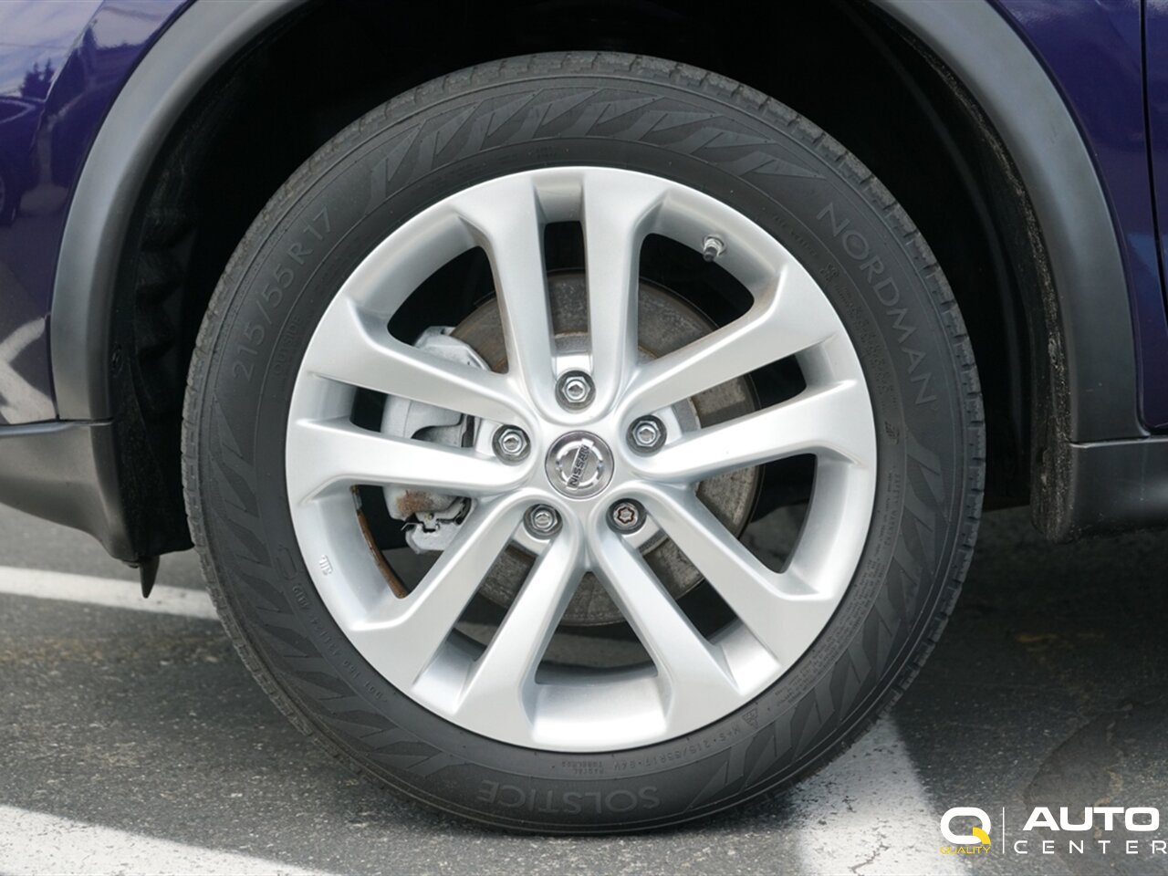 Used 2016 Nissan Juke SV AWD/4WD image 9
