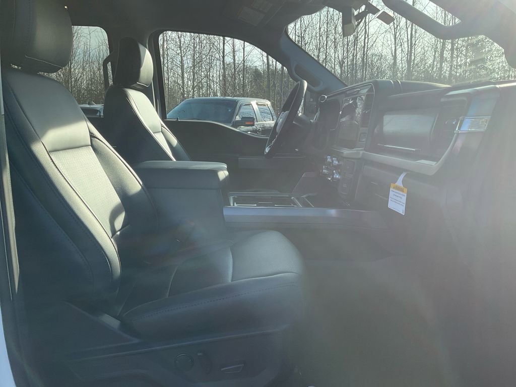 New 2026 Ford F250 Lariat w/ Black Appearance Package image 12