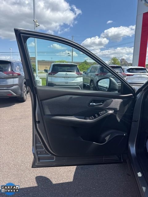 Certified 2022 Nissan Rogue SV image 10