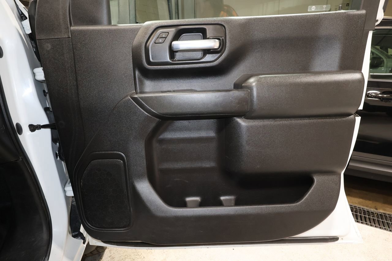 Used 2020 GMC Sierra 3500 2WD Crew Cab w/ Convenience Package image 15