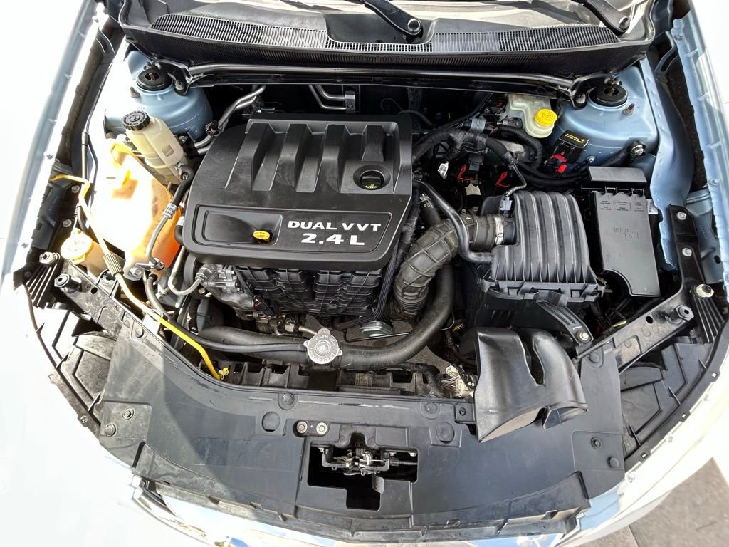 Used 2012 Chrysler 200 Touring w/ Sun/Sound Group image 30