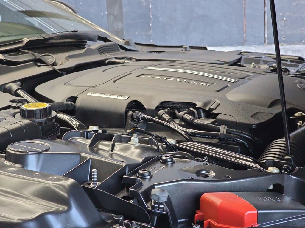 Used 2015 Jaguar F-TYPE S image 36