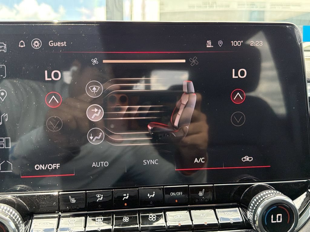 New 2026 GMC Canyon Elevation w/ Convenience Package RWD image 24
