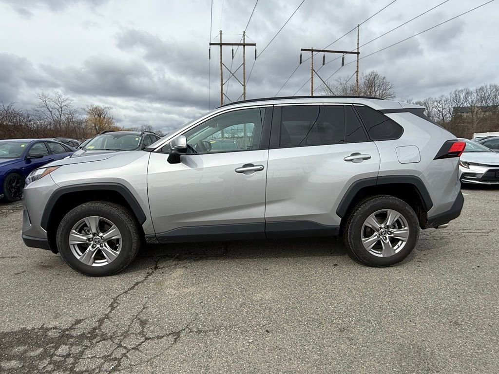 Used 2022 Toyota RAV4 XLE image 11