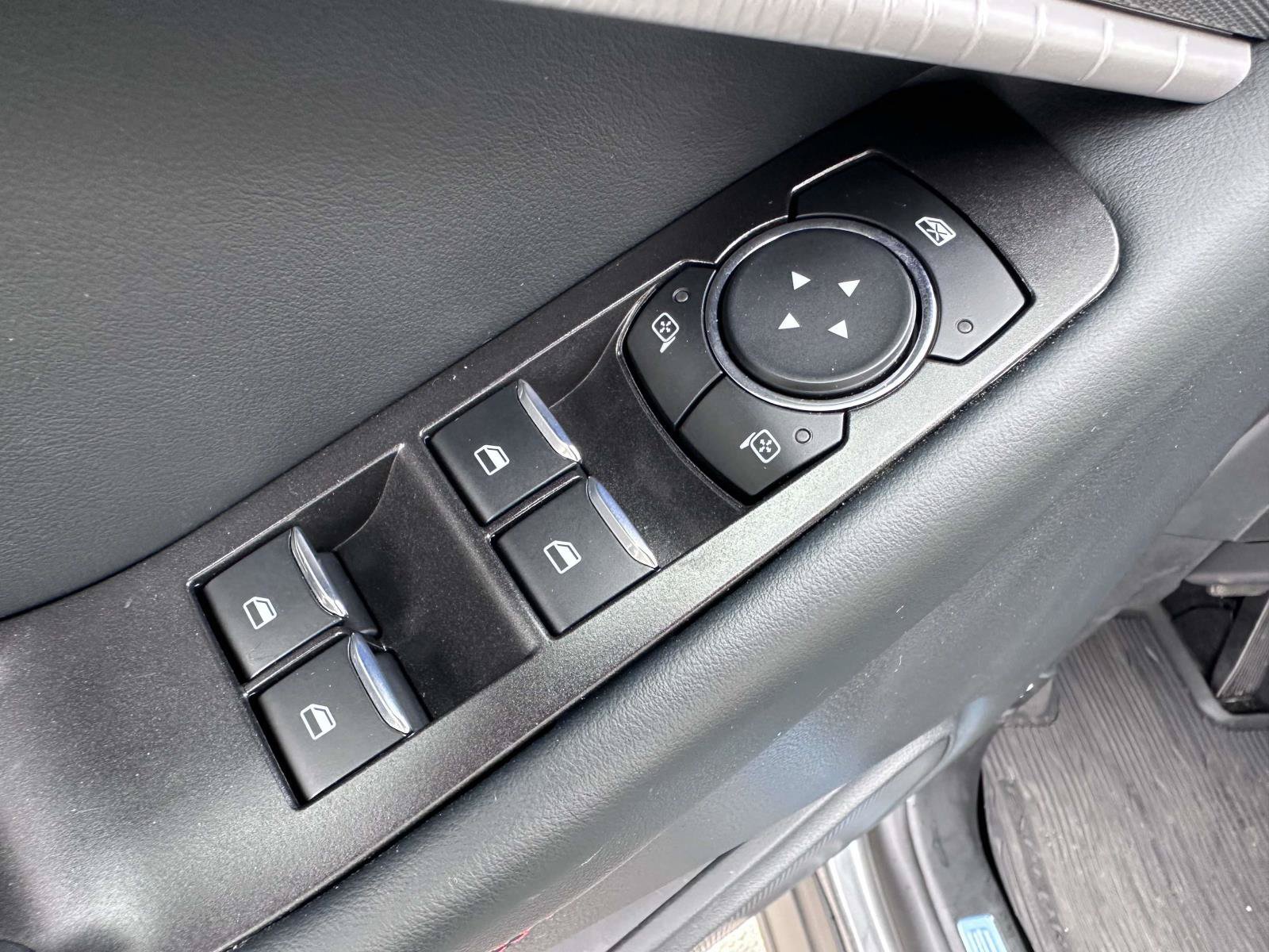 Used 2026 Ford Explorer ST-Line AWD/4WD image 10