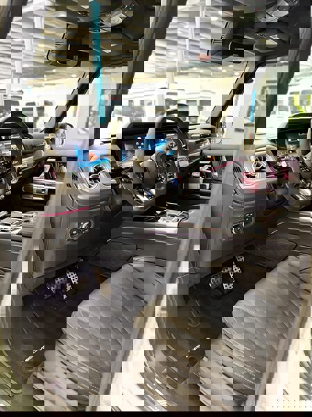 Used 2025 Mercedes-Benz G 63 AMG 4MATIC image 11