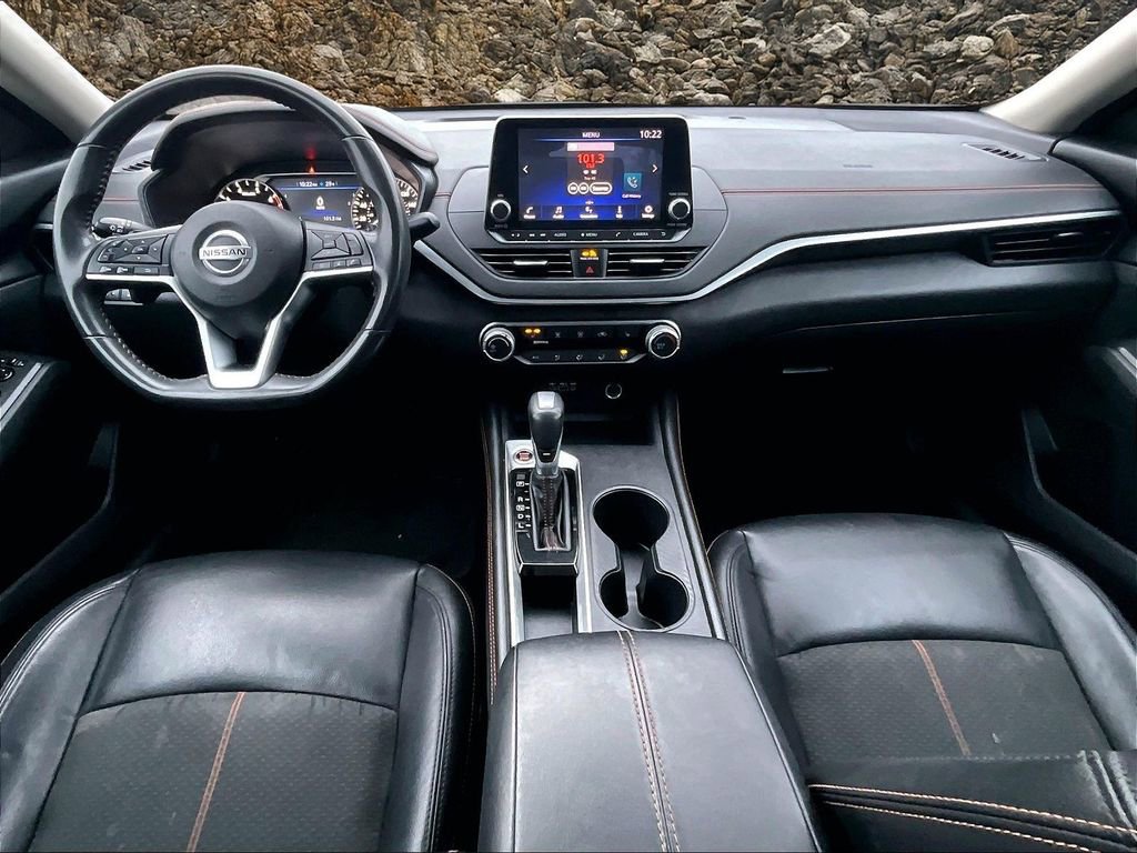 Used 2022 Nissan Altima 2.0 SR image 14