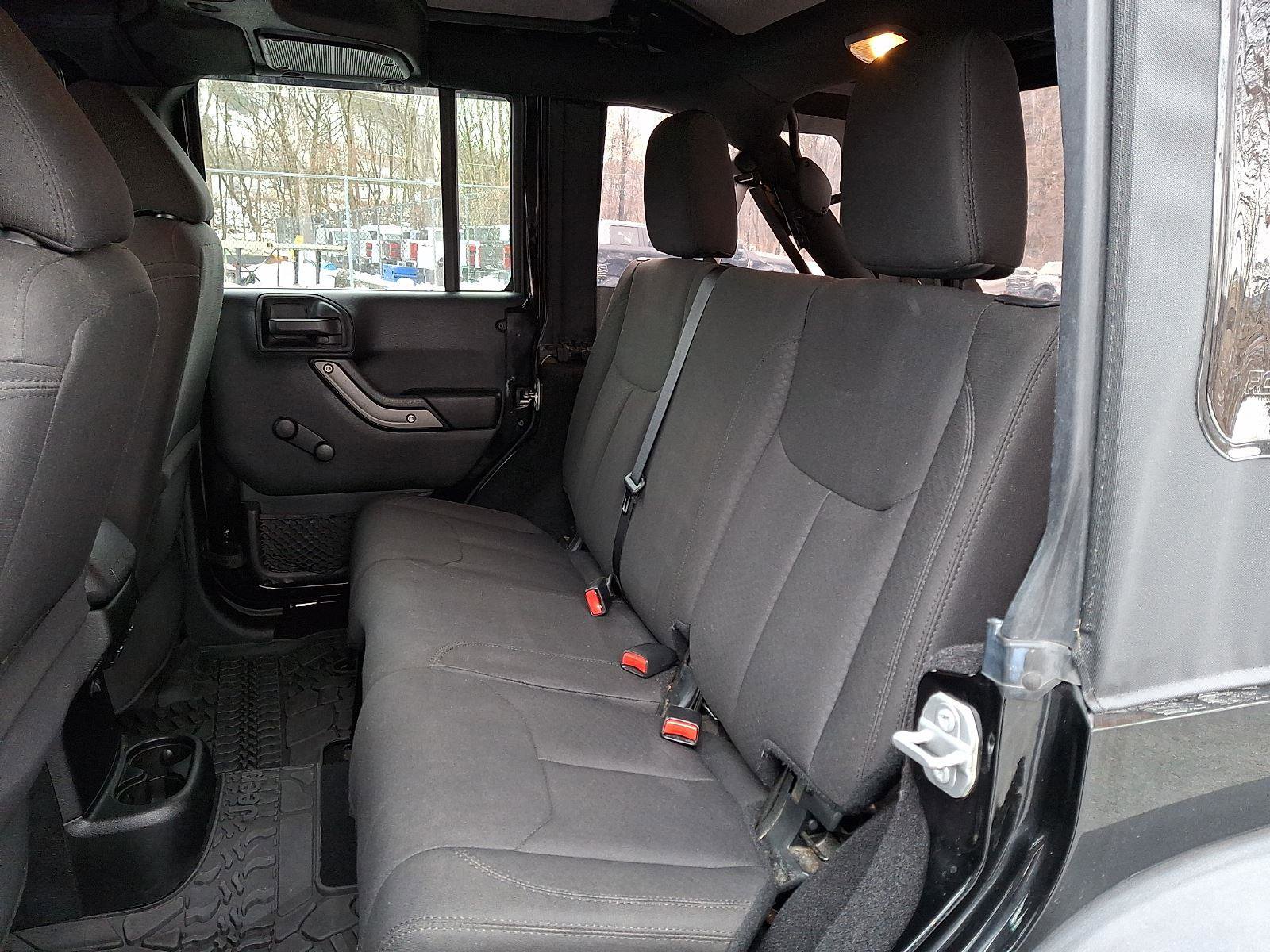 Used 2017 Jeep Wrangler Unlimited Sport w/ Connectivity Group AWD/4WD image 11