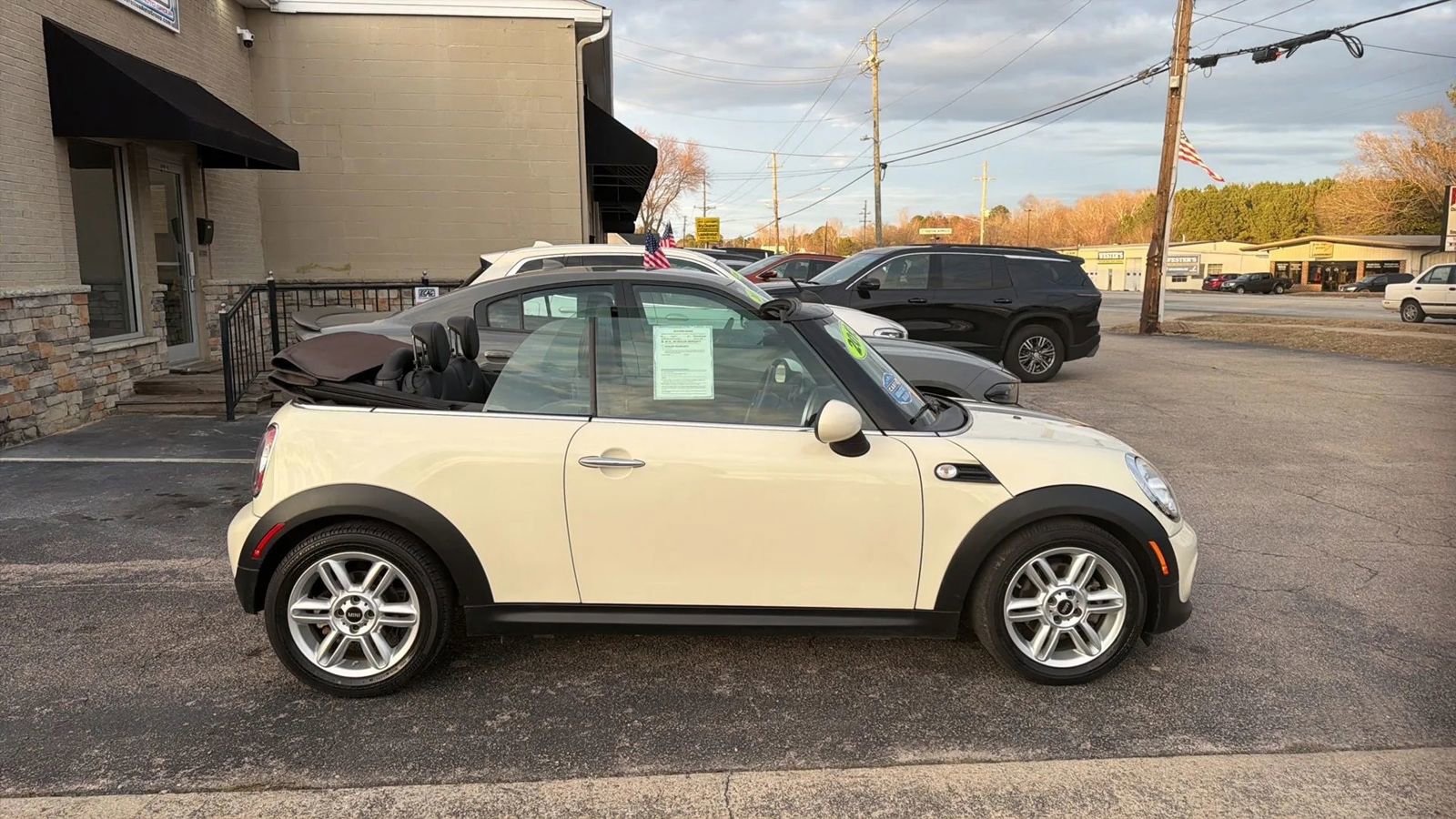 Used 2013 MINI Cooper Convertible image 20