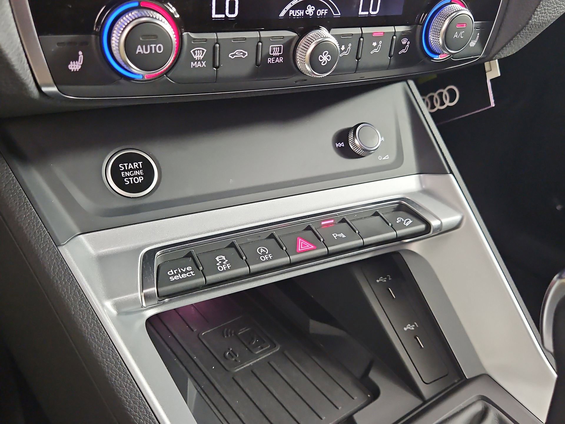 Certified 2025 Audi Q3 2.0T Premium Plus w/ Premium Plus Package image 34