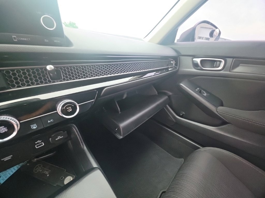 Used 2024 Honda Civic LX image 17