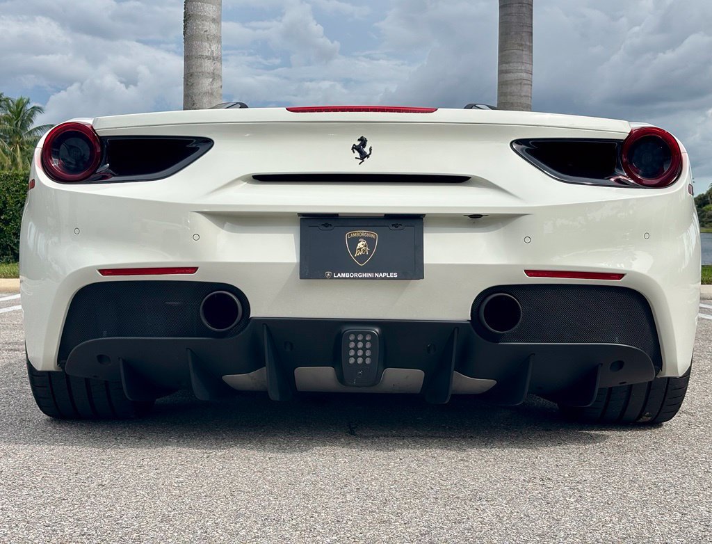 Used 2017 Ferrari 488 Spider RWD image 10