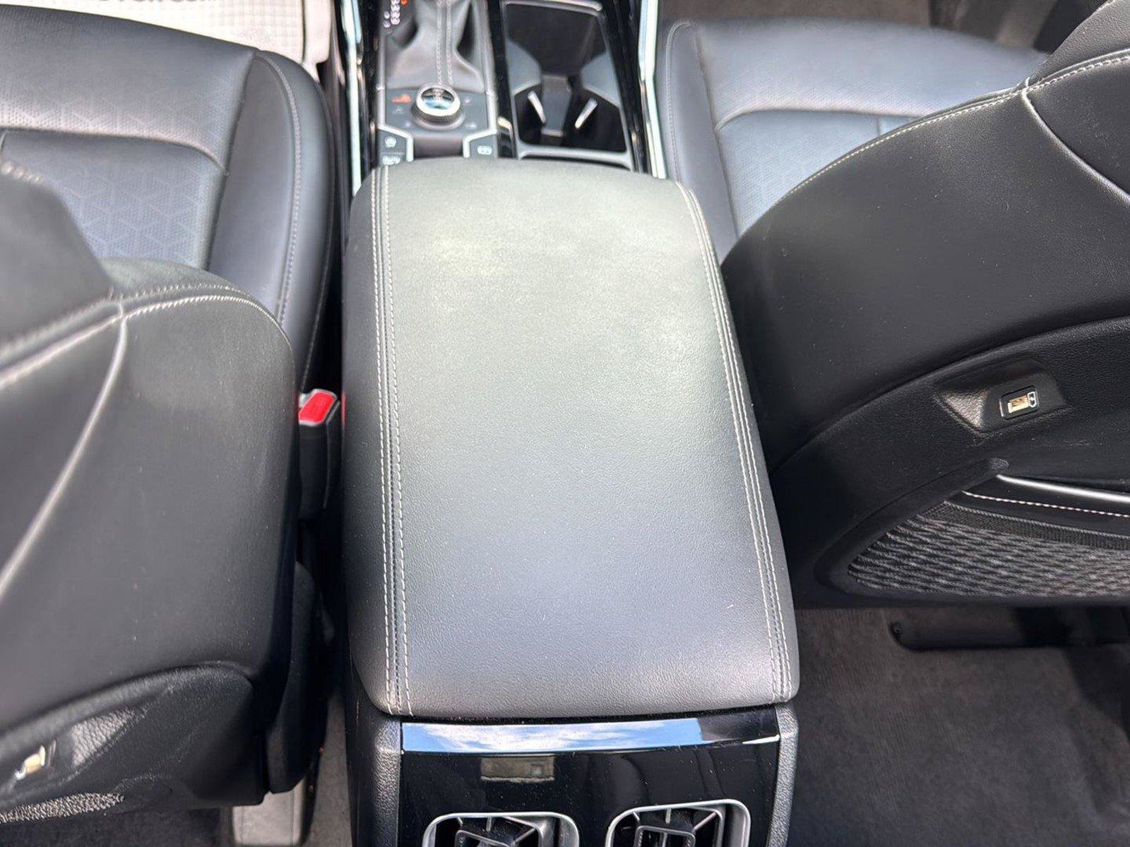 Used 2023 Kia Sorento SX AWD/4WD image 14