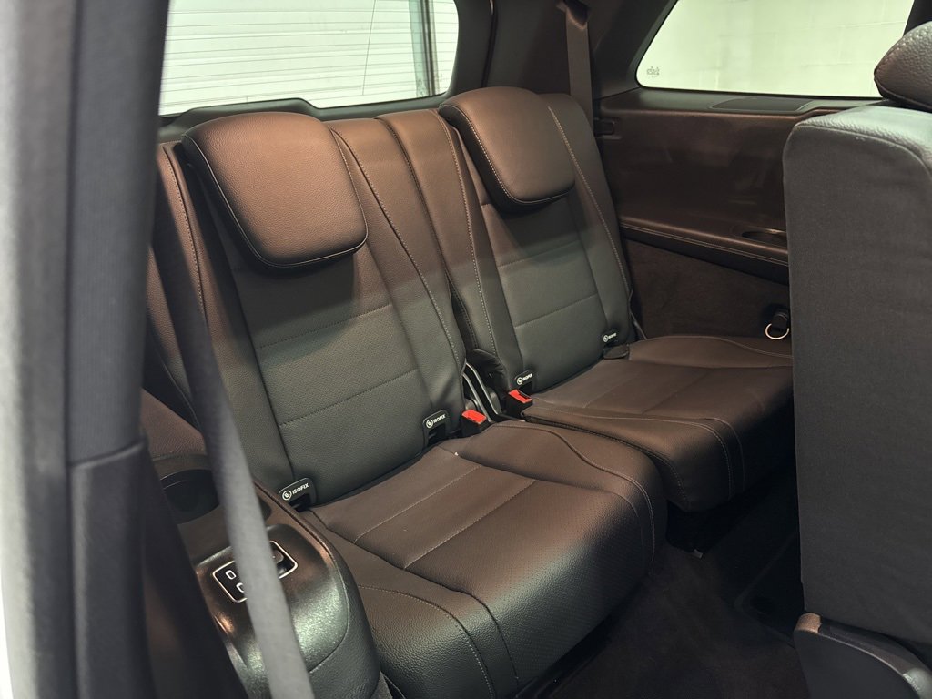Used 2024 Mercedes-Benz GLS 450 4MATIC image 40