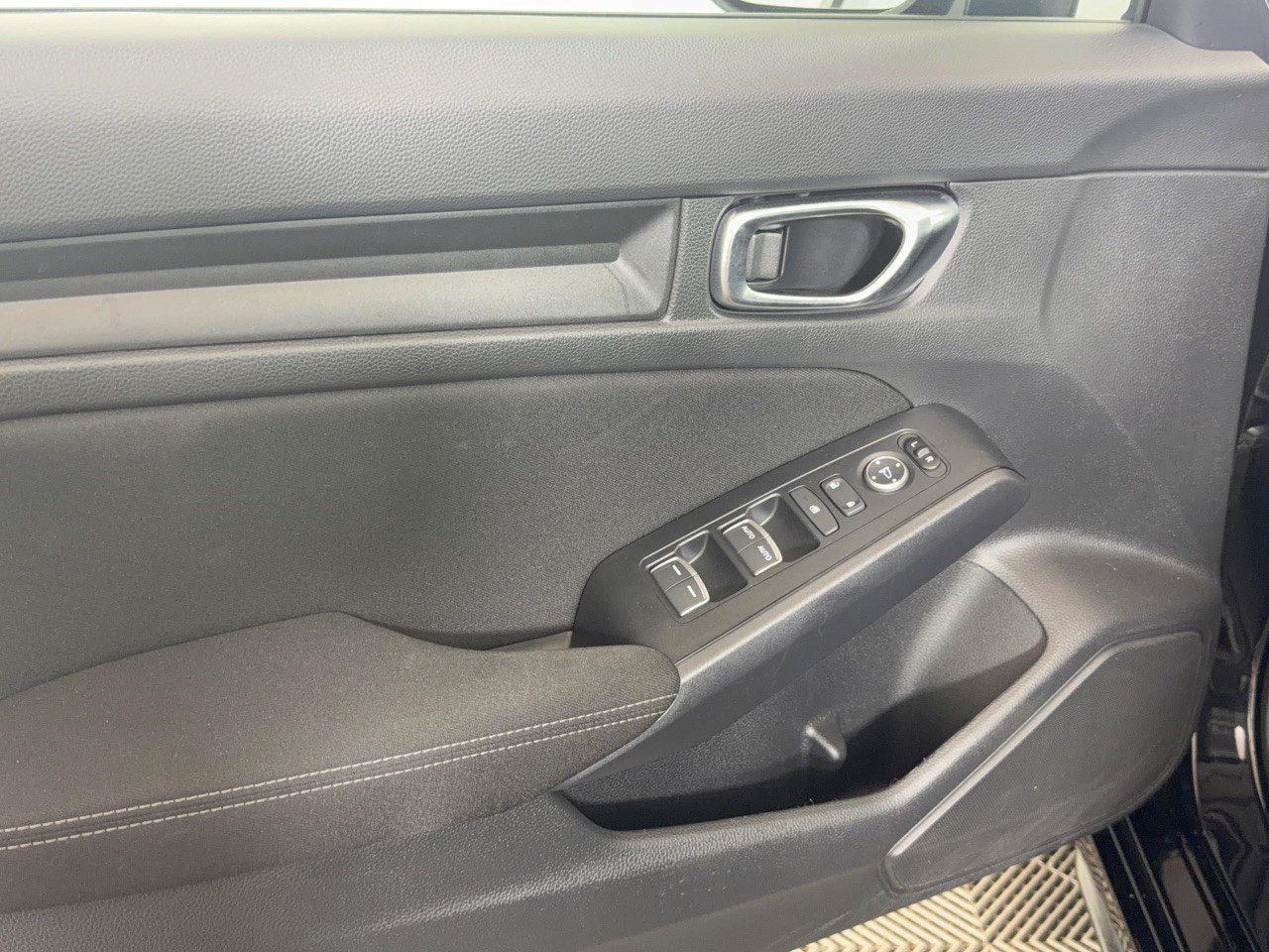 Used 2024 Honda Civic LX image 14
