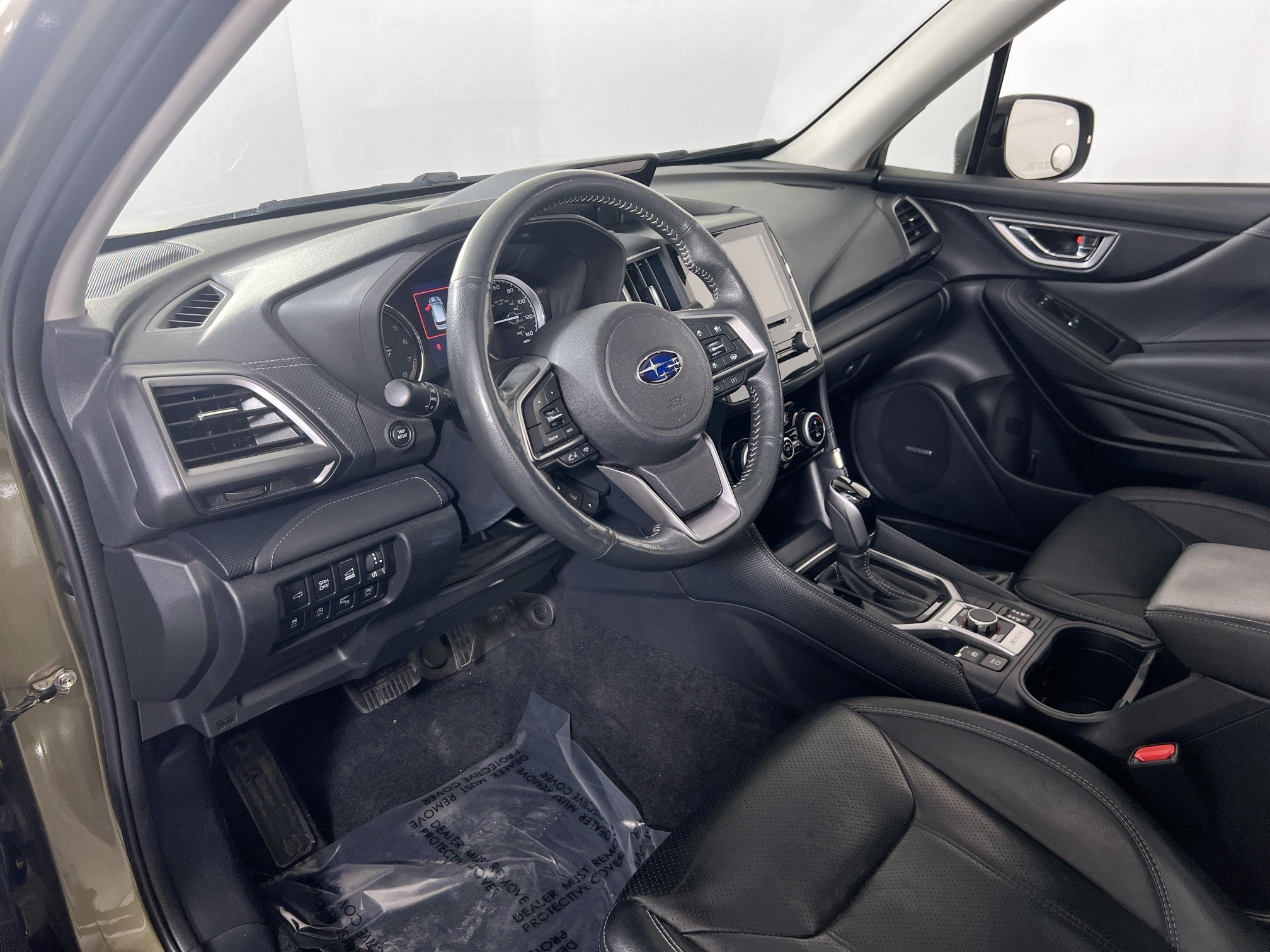 Used 2022 Subaru Forester Touring AWD/4WD image 9