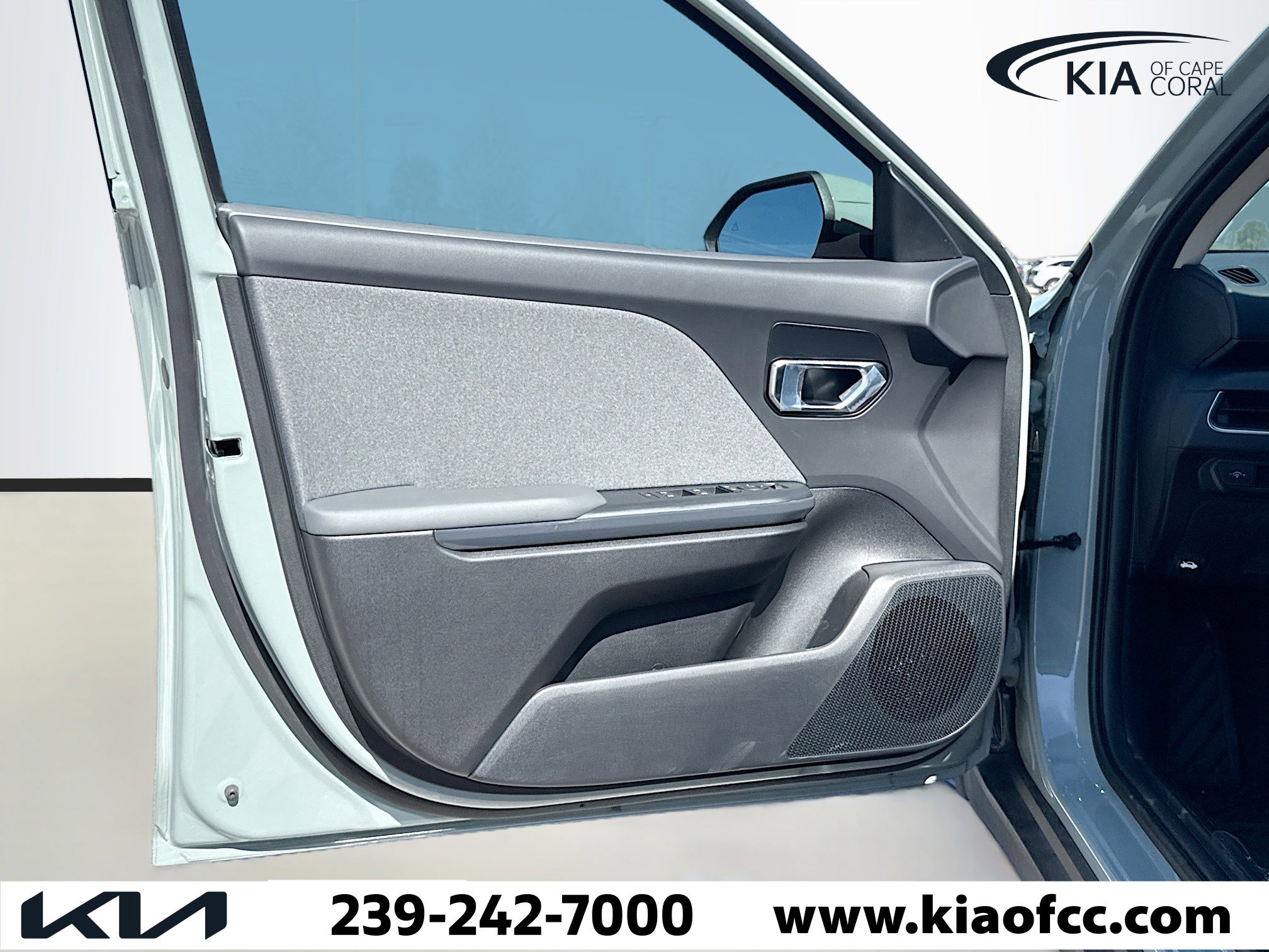 New 2025 Kia K4 EX FWD image 19
